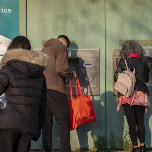 Casette dell’acqua parmensi: risparmiate 1,5 milioni di bottiglie