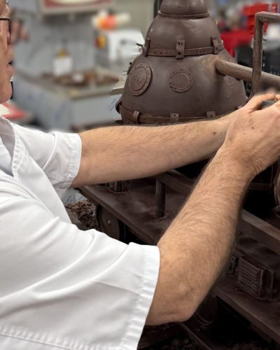 E’ in fase di realizzazione il treno di cioccolato più lungo del mondo (52 metri): Puratos tra i protagonisti